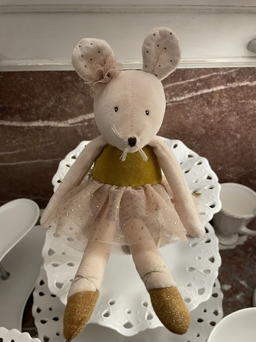 Golden mouse ecole danseby - mouse,
